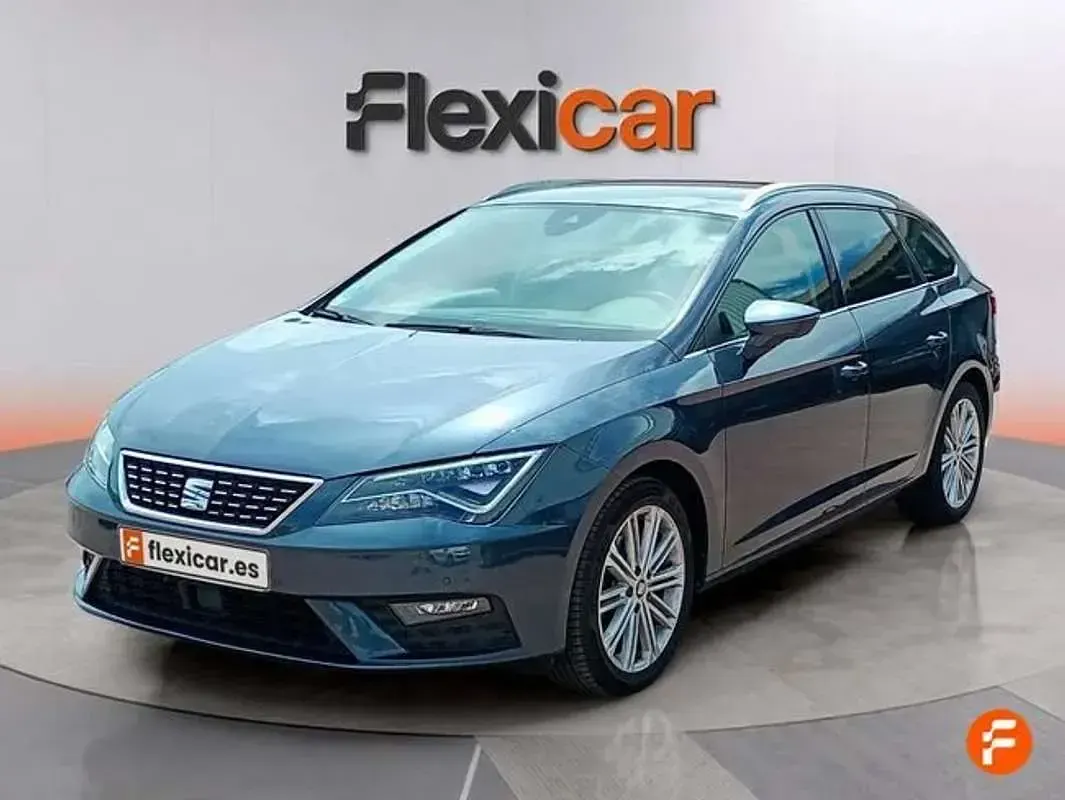 Usado Seat Leon ST XCELLENCE 131 CV (96 kW) 2020 Gris Familiar