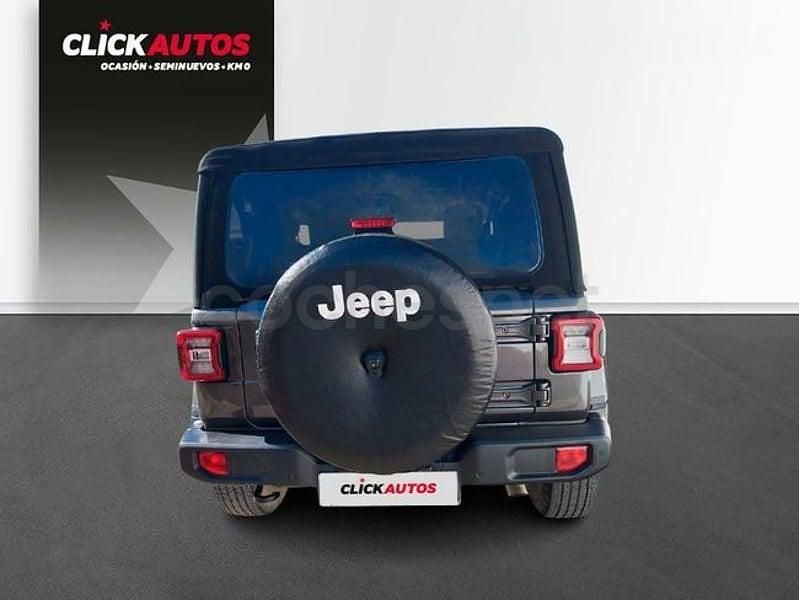 Usado Jeep Wrangler 270 CV (198 kW) 2021 Gris / plata SUV