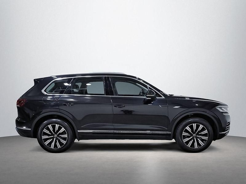 Usado VW Touareg 381 CV (280 kW) 2021 Negro SUV