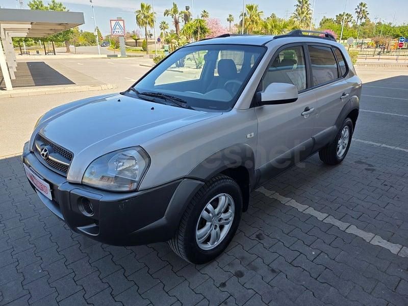 Usado Hyundai Tucson Comfort 142 CV (104 kW) 2009 Gris / plata SUV