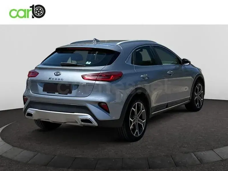 Usado Kia XCeed 141 CV (103 kW) 2021 Gris / plata SUV