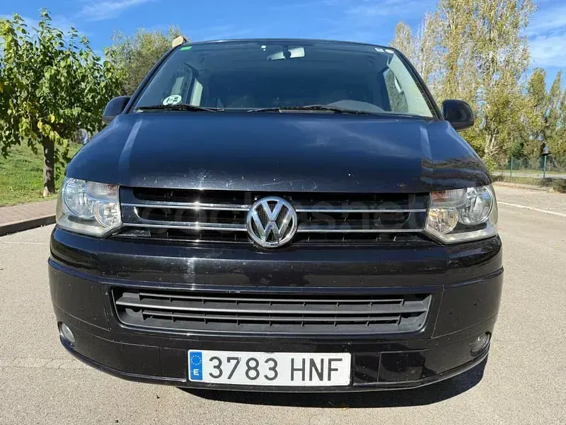 Usado VW Caravelle Trendline 140 CV (102 kW) 2012 Negro Van