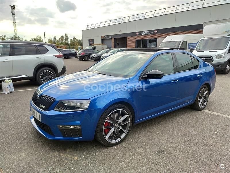 Usado Skoda Octavia RS 220 CV (161 kW) 2016 Azul Berlina