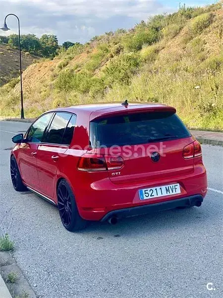 Usado VW Golf VII GTI 220 CV (161 kW) 2012 Rojo Berlina