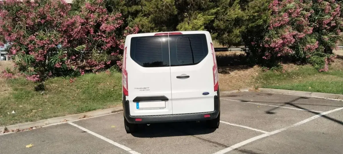 Usado Ford Transit Custom Ambiente 105 CV (77 kW) 2019 Blanco Familiar