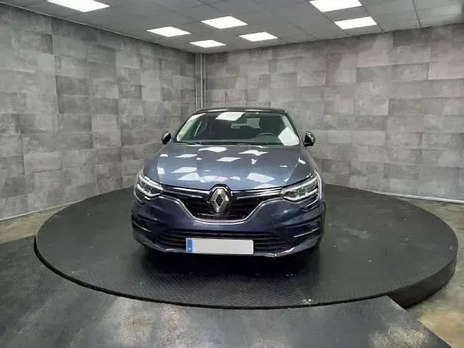 Usado Renault Mégane IV Business 115 CV (84 kW) 2022 Gris Berlina