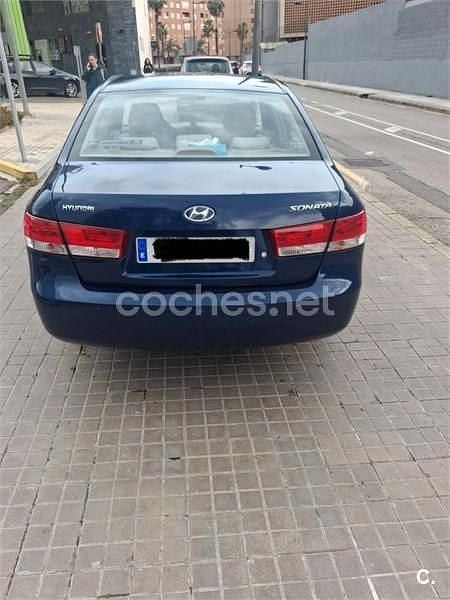 Usado Hyundai Sonata Comfort 140 CV (102 kW) 2008 Azul Berlina