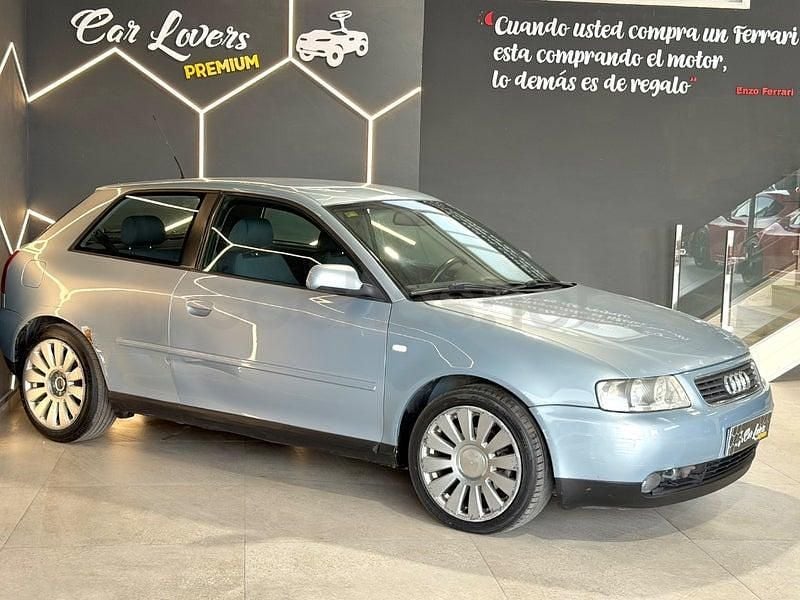 Usado Audi A3 Ambiente 100 CV (73 kW) 2001 Azul Utilitario