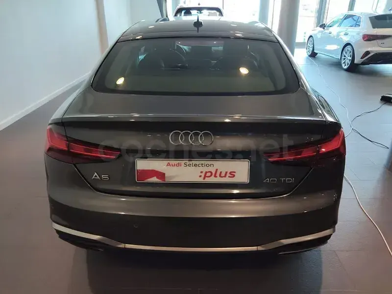 Usado Audi A5 Sportback 190 CV (139 kW) 2020 Gris / plata Utilitario