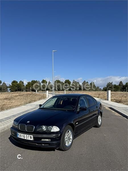 Usado BMW 320 136 CV (100 kW) 2001 Azul Berlina