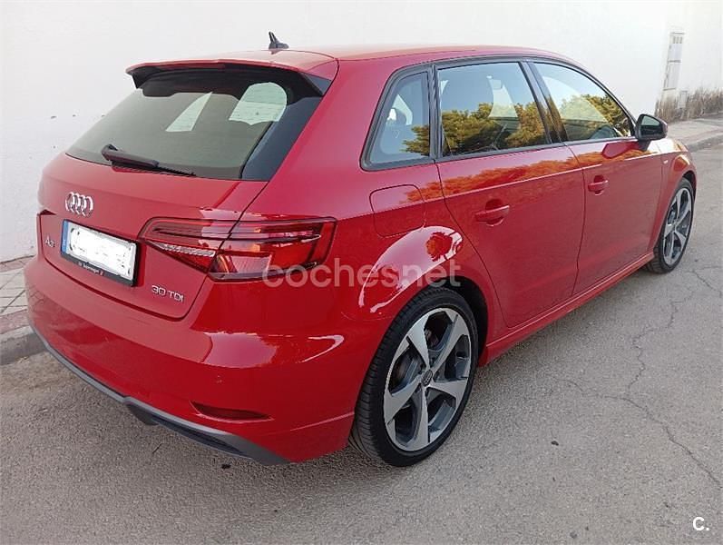 Rojo Usado 2018 Audi A3 Sportback S-Line Utilitario | 18.800 € (Precio justo) - Imagen 1/4