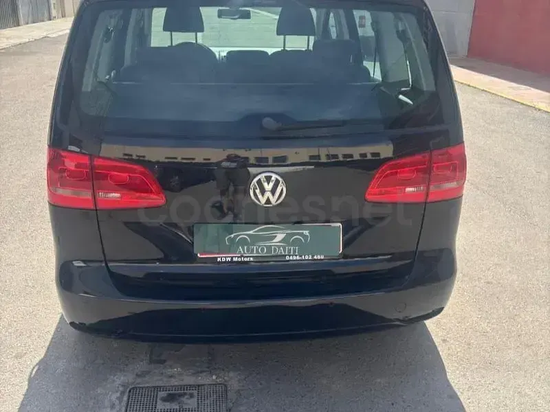Usado VW Touran Advance 105 CV (77 kW) 2012 Negro Monovolumen