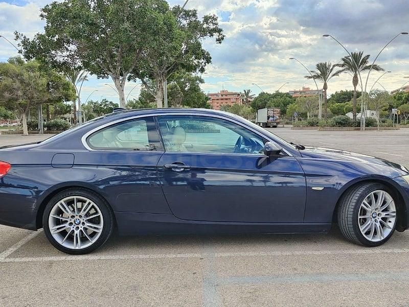 Usado BMW 330 245 CV (180 kW) 2008 Azul Coupe