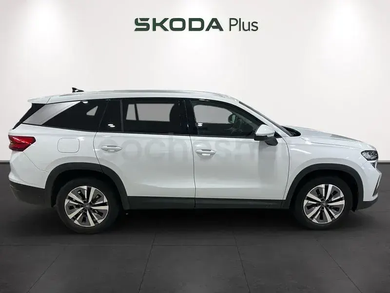 Begagnad Skoda Kodiaq Selection 150 HK (110 kW) 2025 Vit SUV