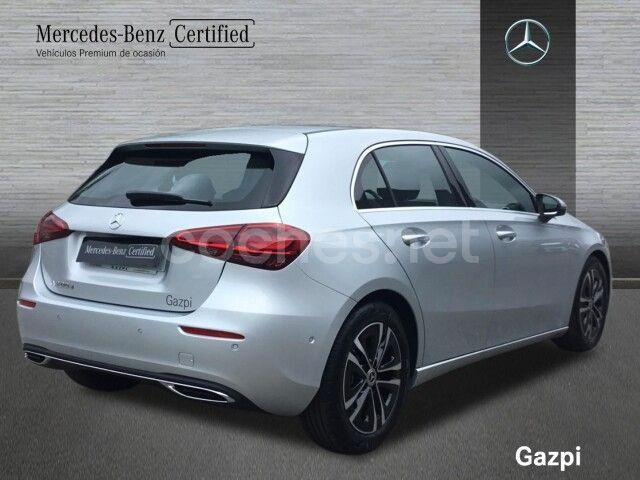 Usado Mercedes A200 150 CV (110 kW) 2024 Gris / plata Berlina