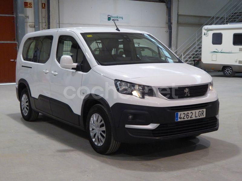 Usado Peugeot Rifter Active 100 CV (73 kW) 2020 Blanco Monovolumen