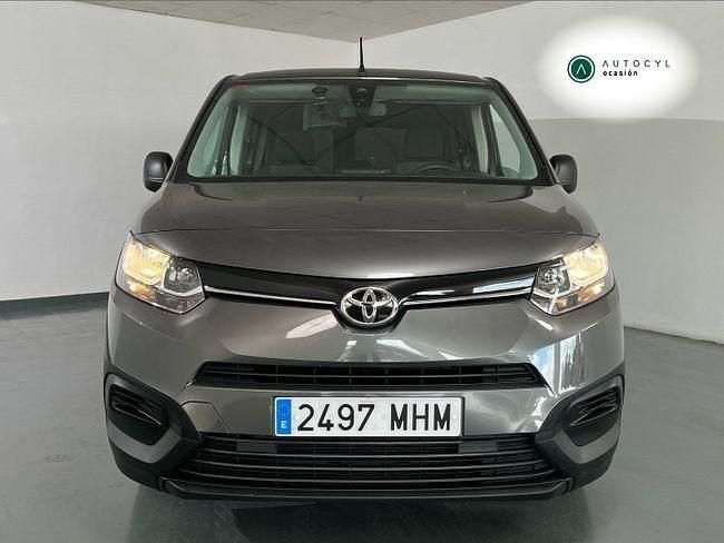 Usado Toyota Proace City Active 130 CV (95 kW) 2023 Gris Monovolumen