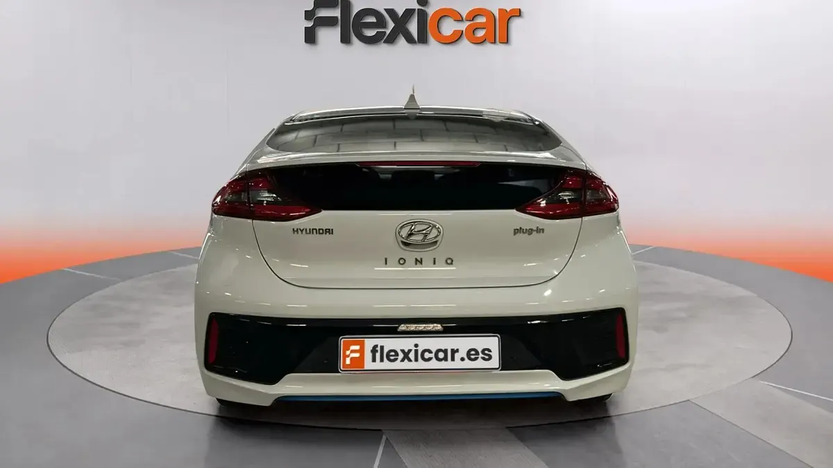 Usado Hyundai Ioniq Style 141 CV (103 kW) 2019 Blanco Utilitario