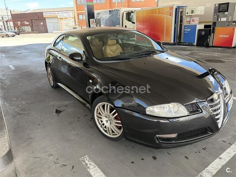 Usado Alfa Romeo GT 150 CV (110 kW) 2006 Negro Coupe