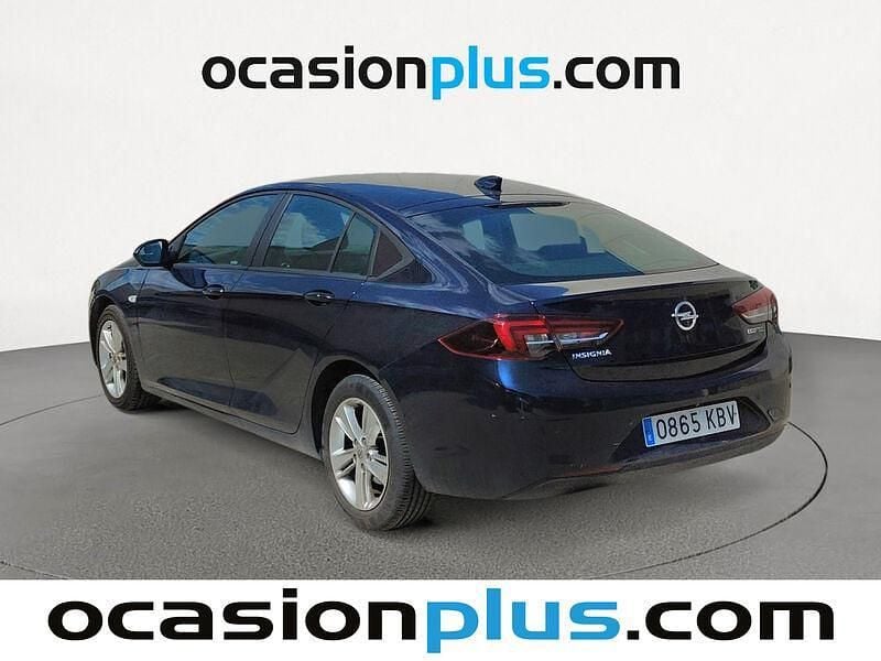 Usado Opel Insignia Selective 140 CV (102 kW) 2017 Negro Berlina