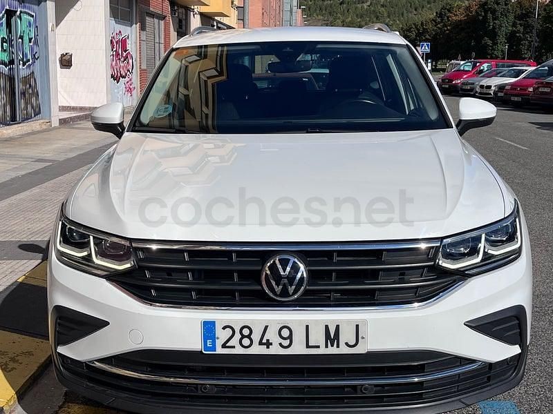 Usado VW Tiguan Life 150 CV (110 kW) 2021 Blanco SUV