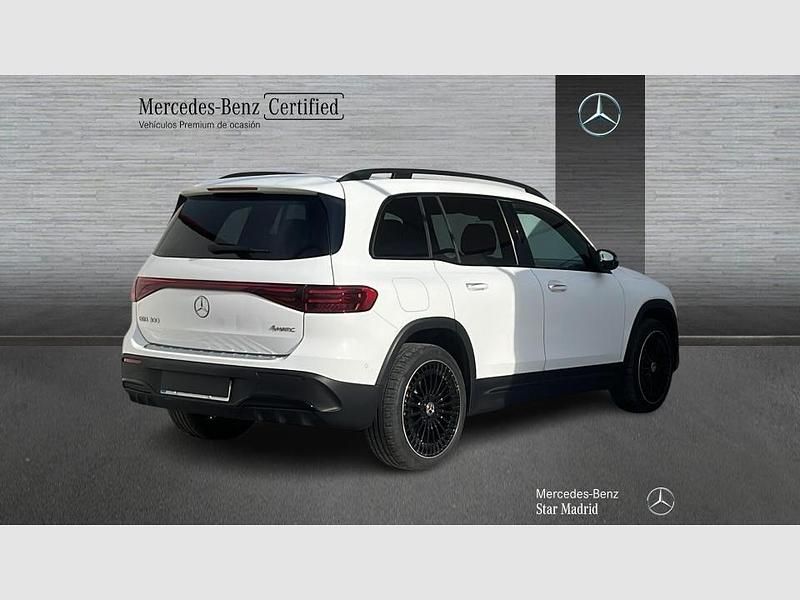 Usado Mercedes EQB300 167 kW (228 CV) 2025 Blanco SUV