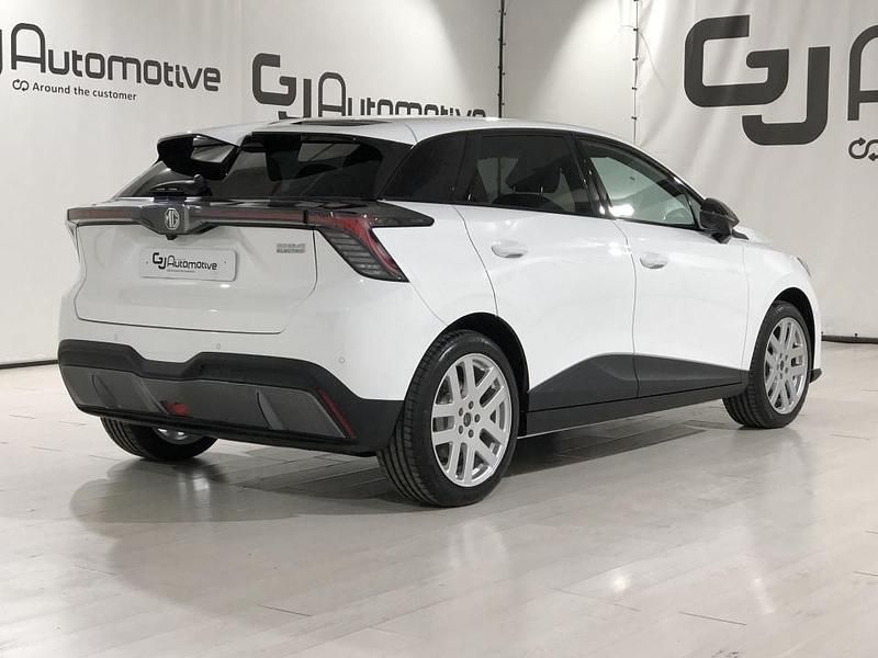 Nuevo MG MG4 EV Luxury 150 kW (204 CV) 2025 Otro Utilitario