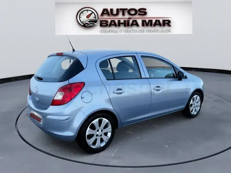 Usado Opel Corsa 75 CV (55 kW) 2008 Azul Utilitario