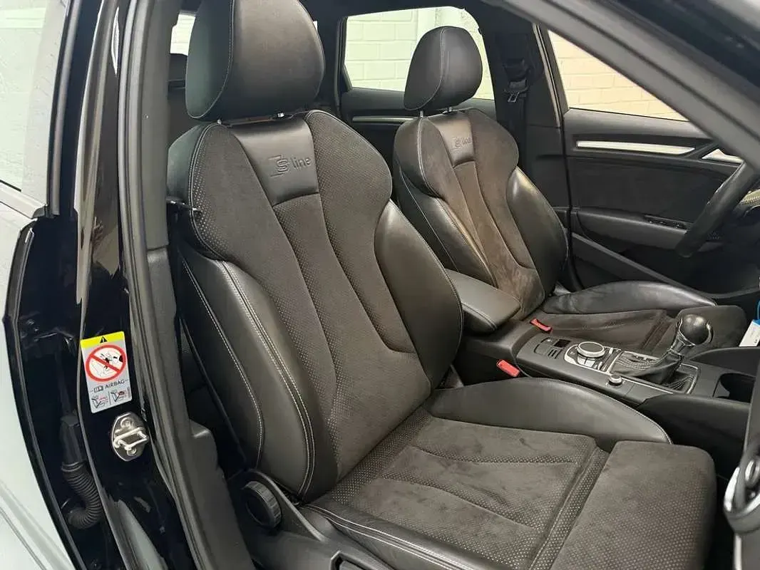 Usado Audi A3 Sportback Attraction 179 CV (131 kW) 2013 Negro Utilitario