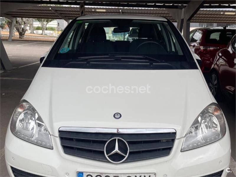 Blanco Usado 2010 Mercedes A160 Exclusive Monovolumen | 7000 € (Un poco caro) - Imagen 1/4