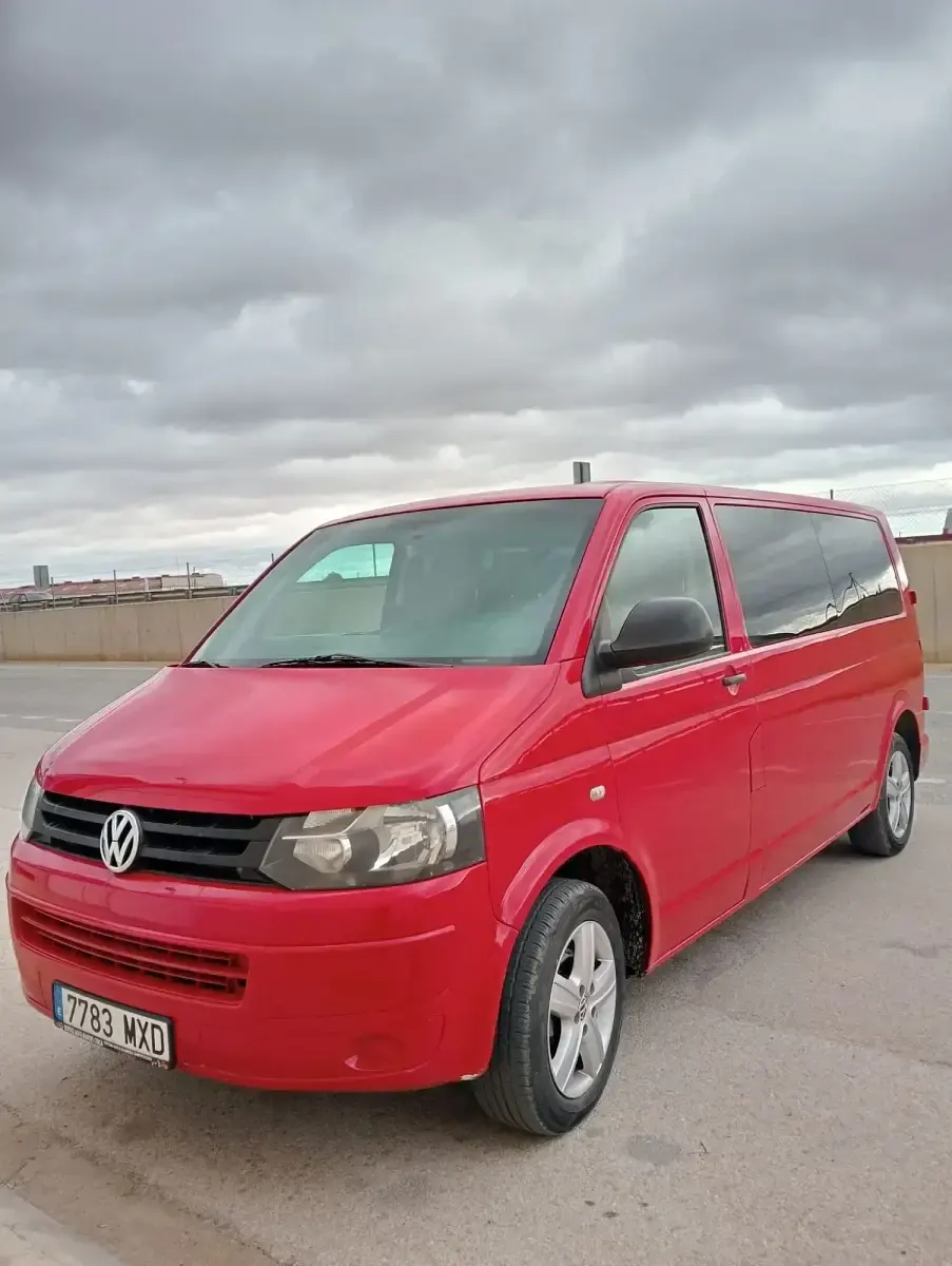 Käytetty VW Transporter 104 HP (76 kW) 2011 Van