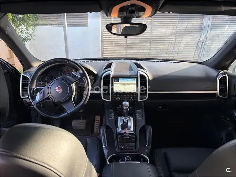 Usado Porsche Cayenne 240 CV (176 kW) 2010 Negro SUV
