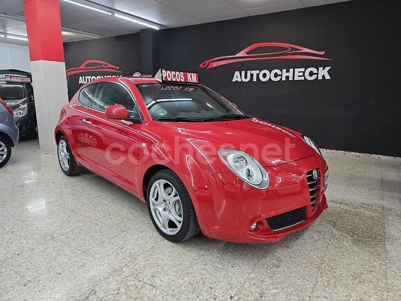 Rojo Usado 2009 Alfa Romeo MiTo Distinctive Utilitario | 10.990 € - Imagen 1/4