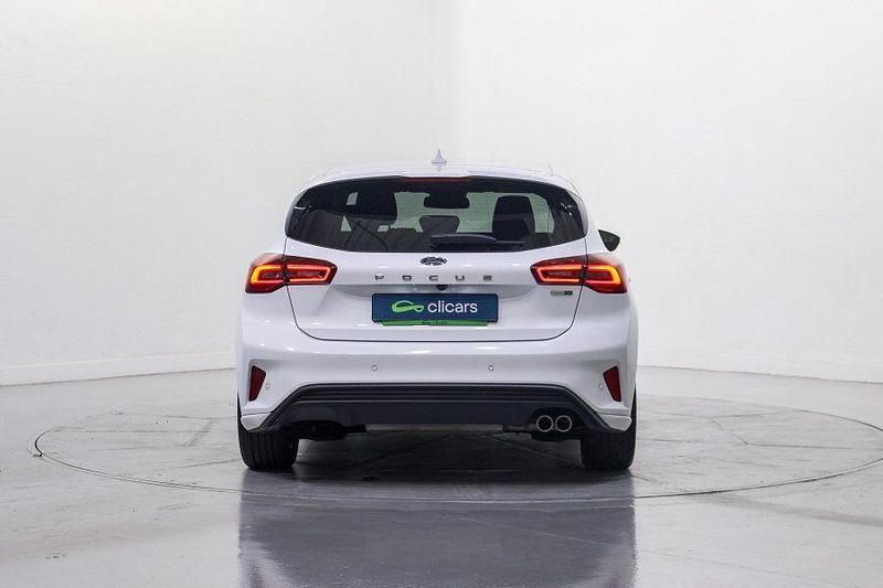 Usado Ford Focus ST-Line 125 CV (91 kW) 2022 Blanco Berlina