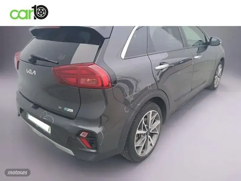 Usado Kia Niro 141 CV (103 kW) 2022 Gris SUV