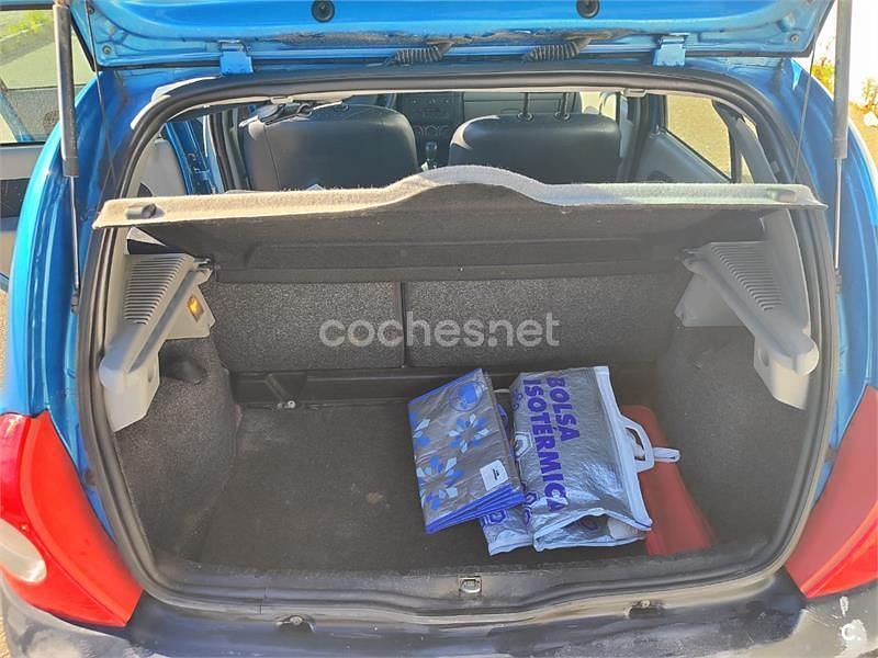 Usado Renault Clio II Authentique 60 CV (44 kW) 2002 Azul Berlina