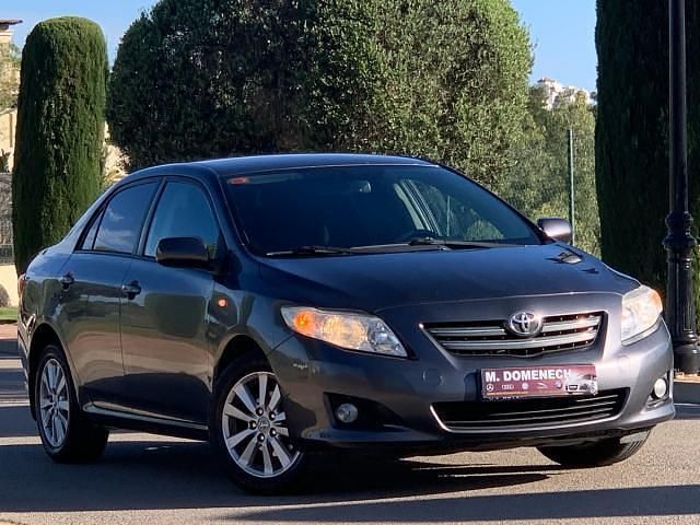 Gris Usado 2007 Toyota Corolla Luna Berlina | 9890 € (Caro) - Imagen 1/1