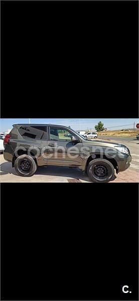 Verde Usado 2020 Toyota Land Cruiser SUV | 37.500 € (Precio justo) - Imagen 1/4