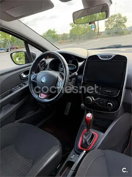 Usado Renault Clio IV 200 CV (147 kW) 2013 Amarillo Berlina
