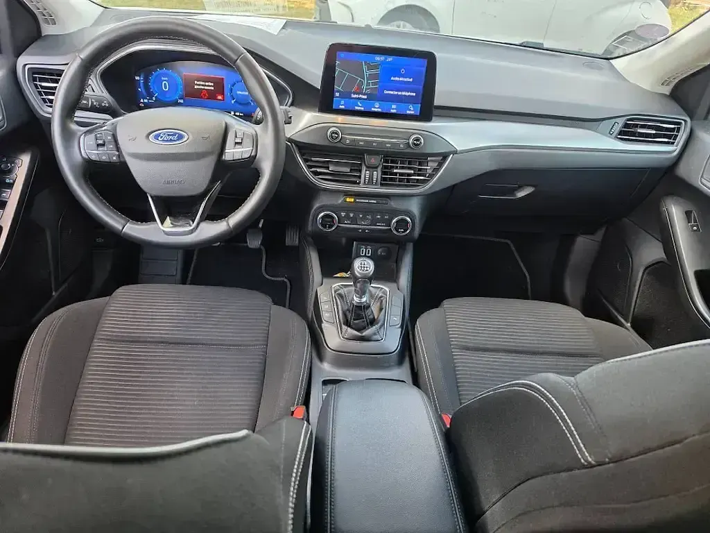 Usado Ford Focus Titanium 125 CV (91 kW) 2022 Blanco Utilitario