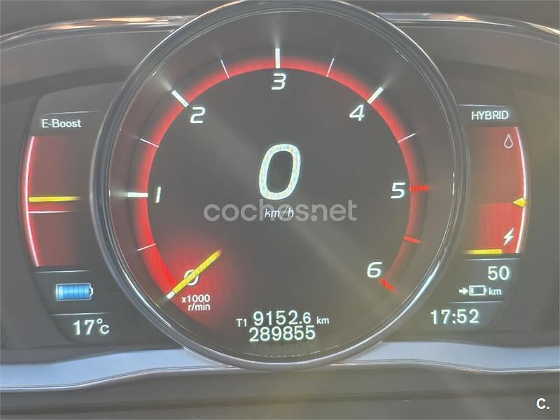 Usado Volvo V60 285 CV (209 kW) 2015 Negro Familiar