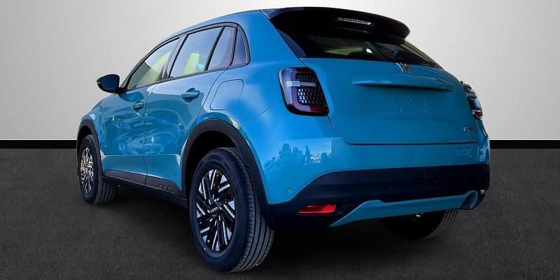 Usado Fiat 600 Pop 145 CV (106 kW) 2024 Rojo SUV