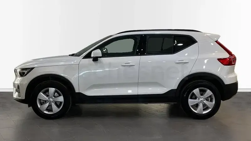 Usado Volvo XC40 163 CV (119 kW) 2025 Blanco SUV
