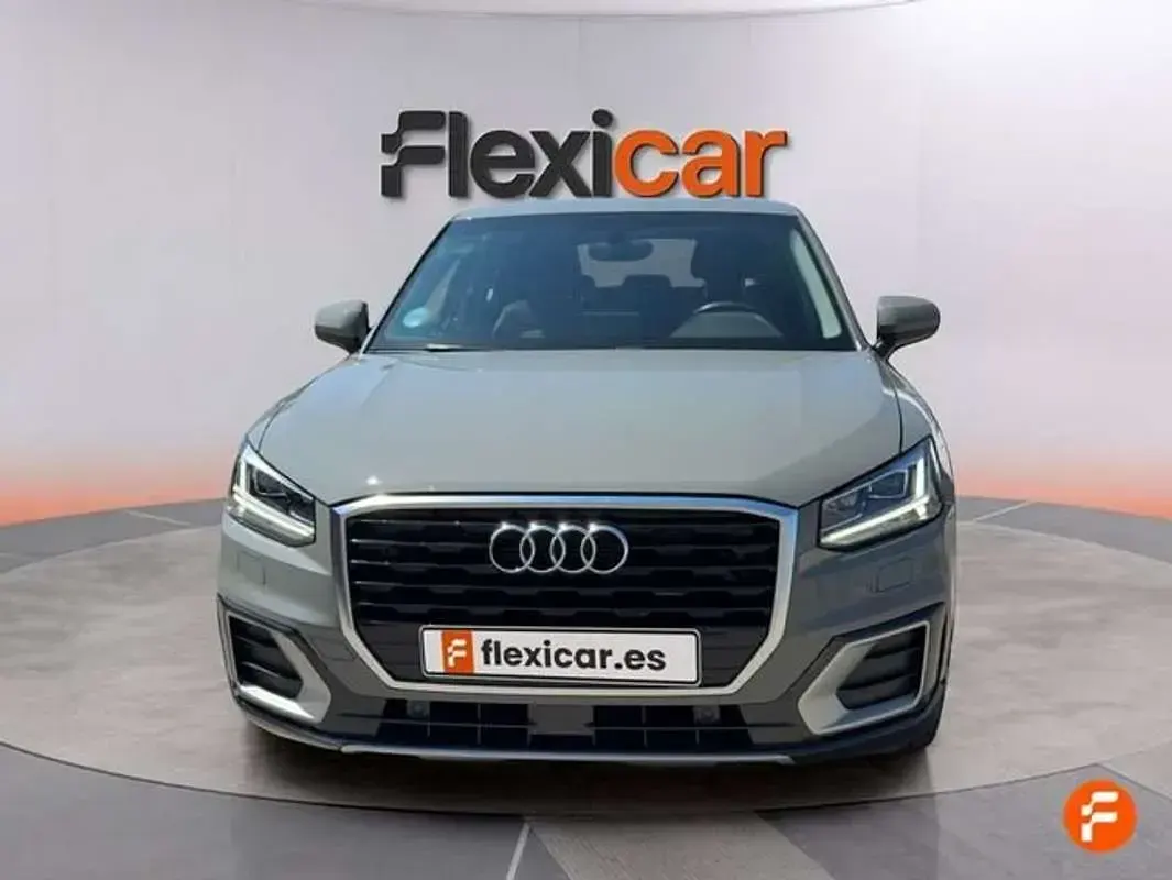 Usado Audi Q2 Advanced Plus 116 CV (85 kW) 2019 Gris SUV