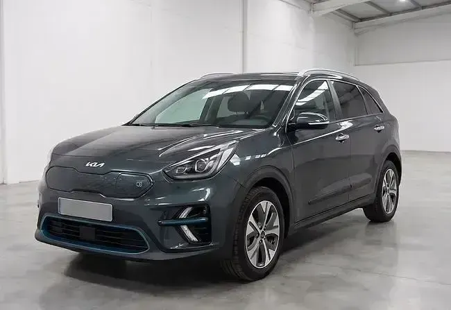 Usado Kia e-Niro 150 kW (204 CV) 2022 Azul SUV