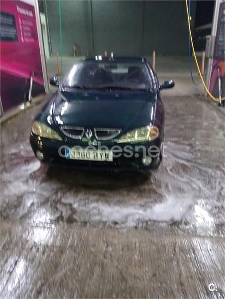 Usado Renault Mégane Coupé Dynamique 95 CV (69 kW) 2002 Verde Coupe