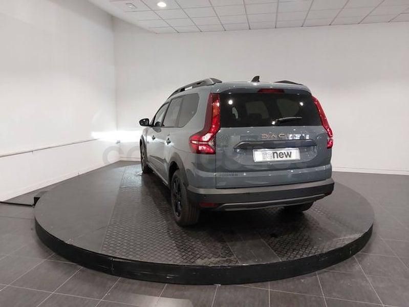 Usado Dacia Jogger 110 CV (80 kW) 2025 Gris / plata Monovolumen