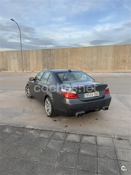 Usado BMW 545 333 CV (244 kW) 2004 Gris / plata Berlina