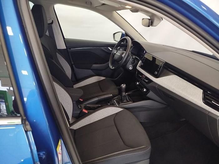 Usado Skoda Kamiq Selection 115 CV (84 kW) 2025 Azul SUV