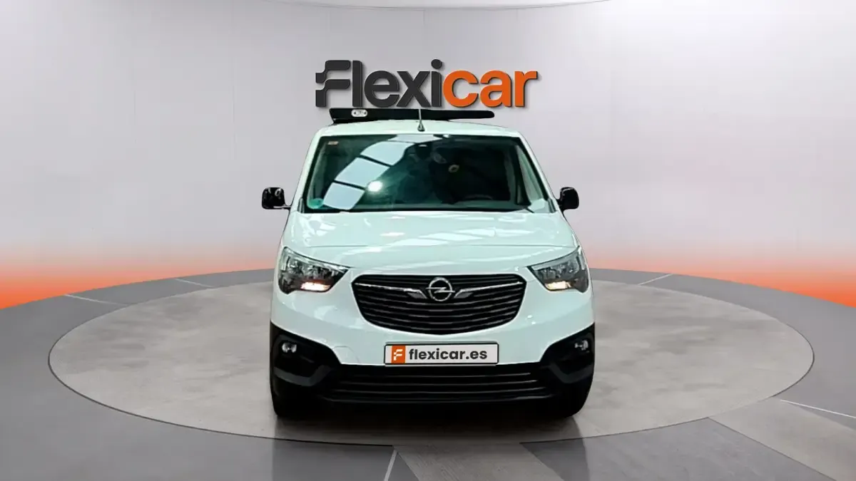 Usado Opel Combo S 102 HP (75 kW) 2023 Branco Monovolume